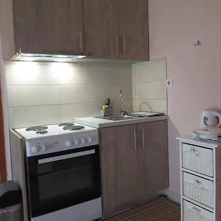 Voula Pansion 3* Kardhamili