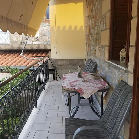 Voula Pansion Guest house